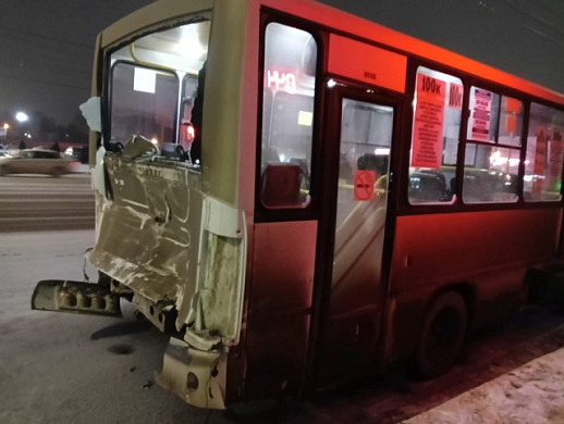 По факту ДТП с двумя автобусами у «Тополя» возбуждено уголовное дело